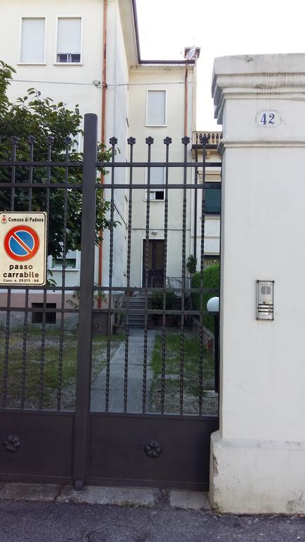 Residenza Carducci Padova Bed & Breakfast Exterior photo
